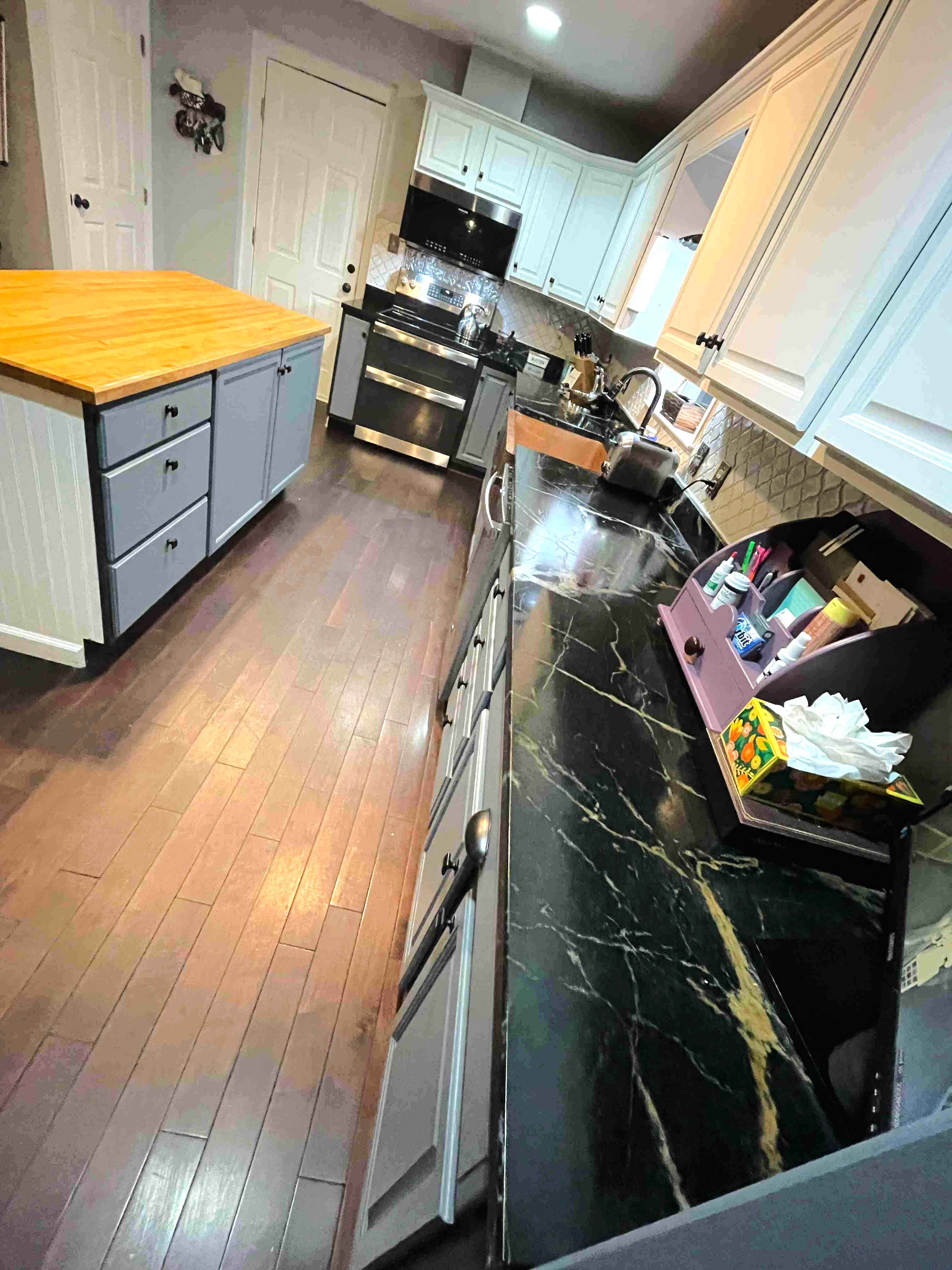 Kitchen: 11x18