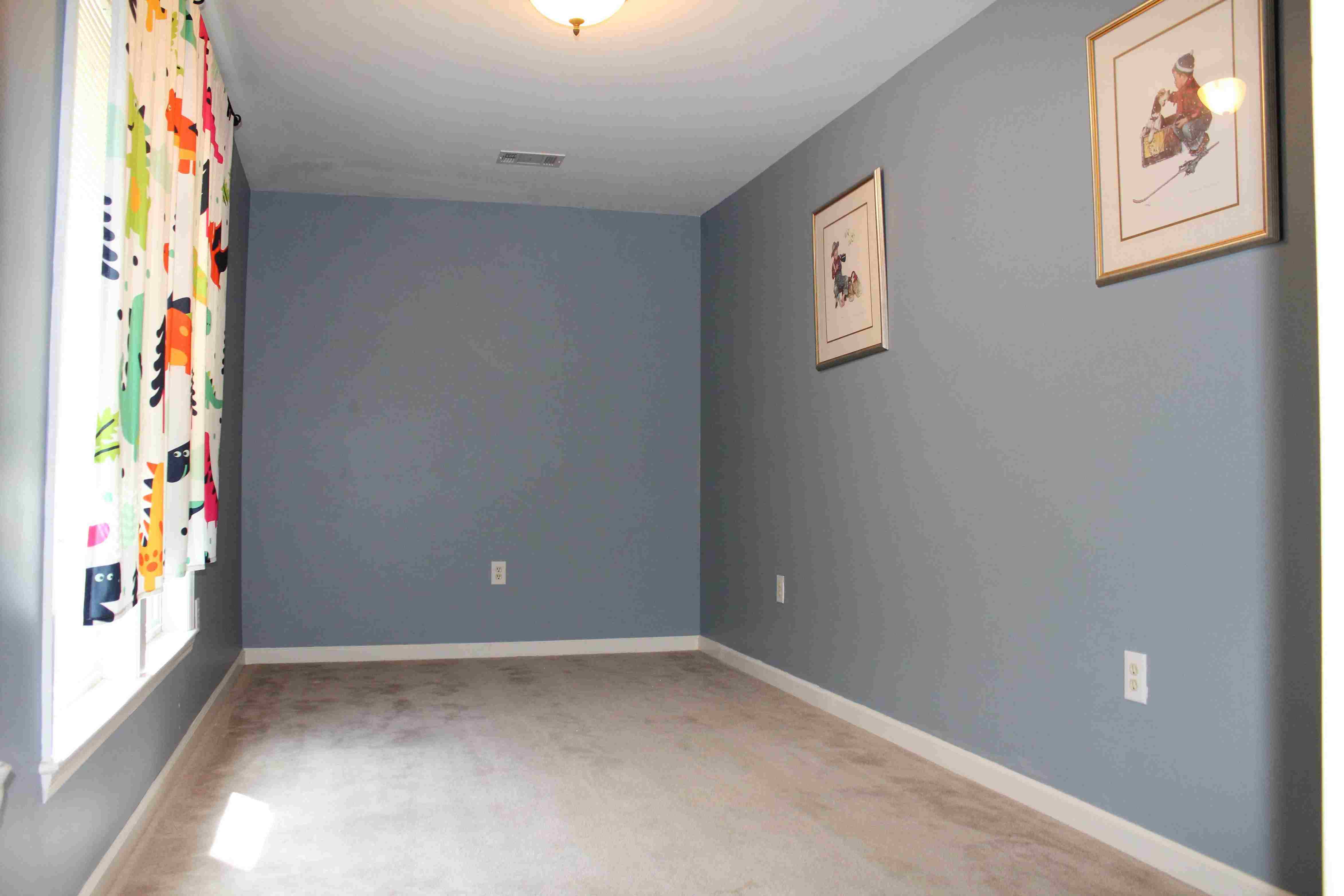 Small Room: 8x16