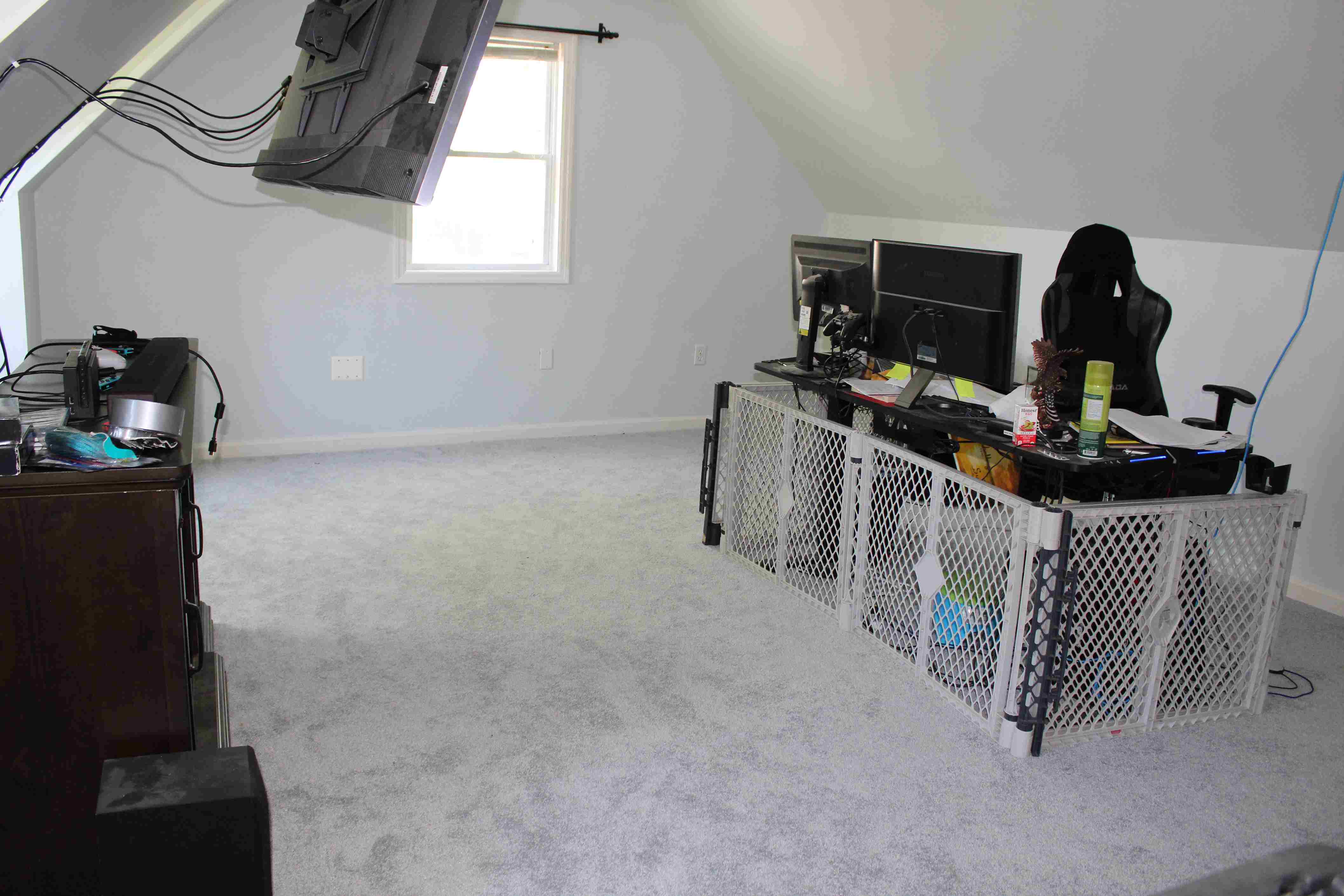 Large Bedroom: 14x19